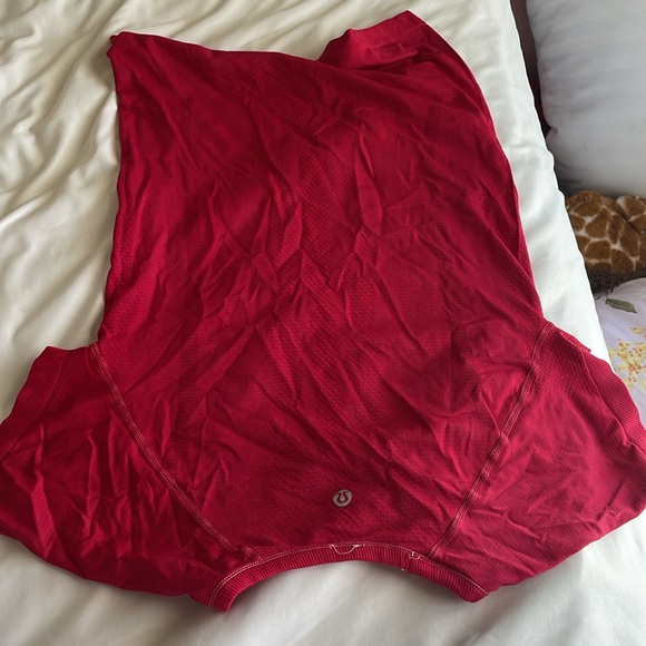 Lululemon swiftly shirt red size small - Picture 2 of 2